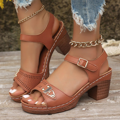 Sandales à talons hauts d'été en grande taille